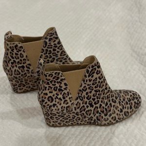 Toms Kelsey wedge- Leopard print size 11
